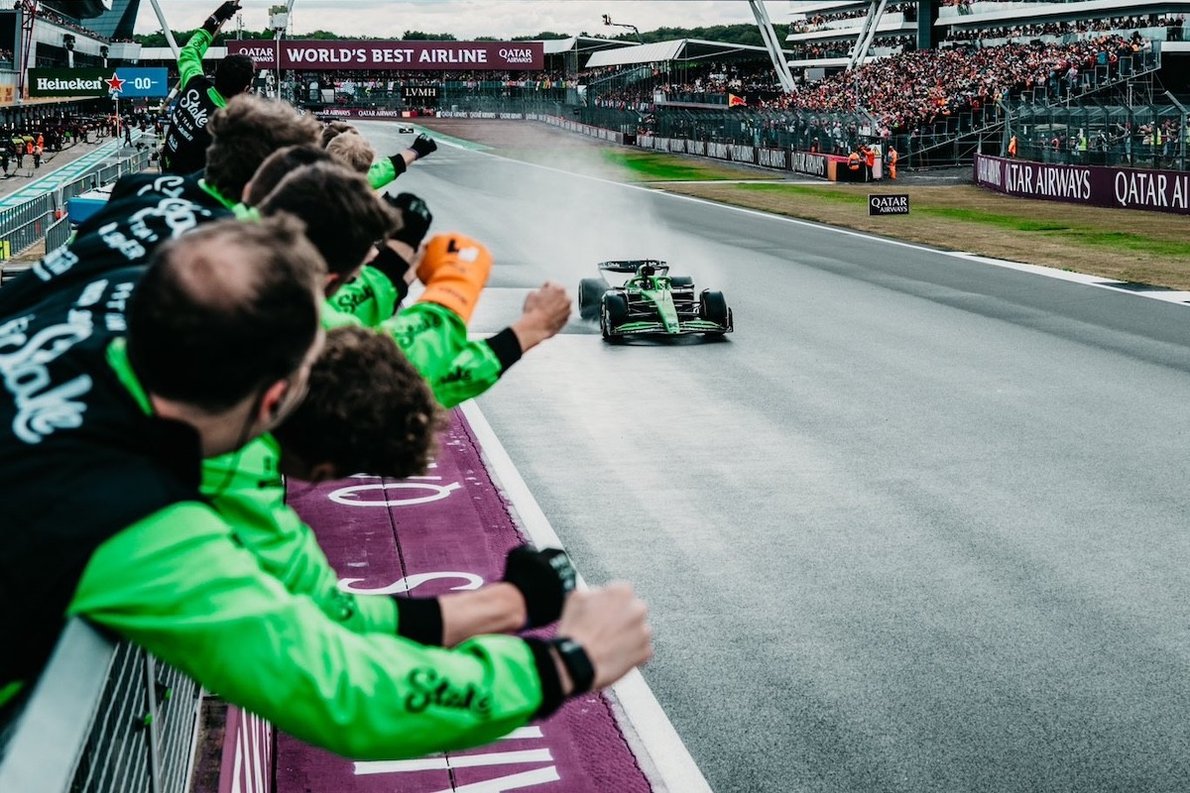  és  - Hülkenberg megható sikere: 700 üzenet, történelmi dobogó és egy kínos Red Bull statisztika