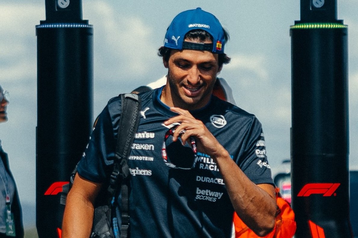  - Sainz egyelőre bizakodva tekint a hétvége hátralévő részére