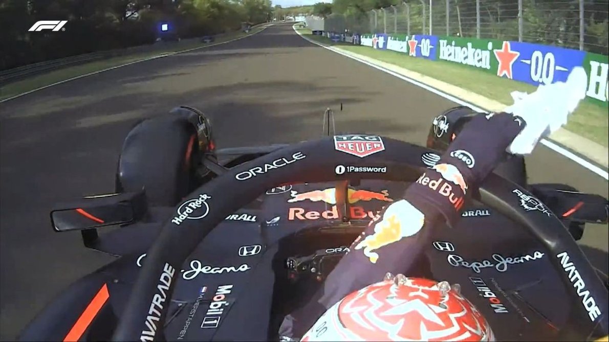  - Bajba kerülhet Verstappen egy törölköző miatt (videó)