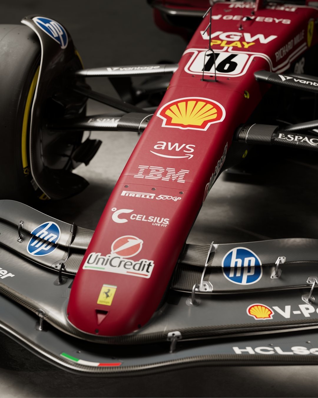  és  - Különleges, Lauda-ihletésű festéssel versenyez a Ferrari az F1-es Olasz Nagydíjon! - hivatalos