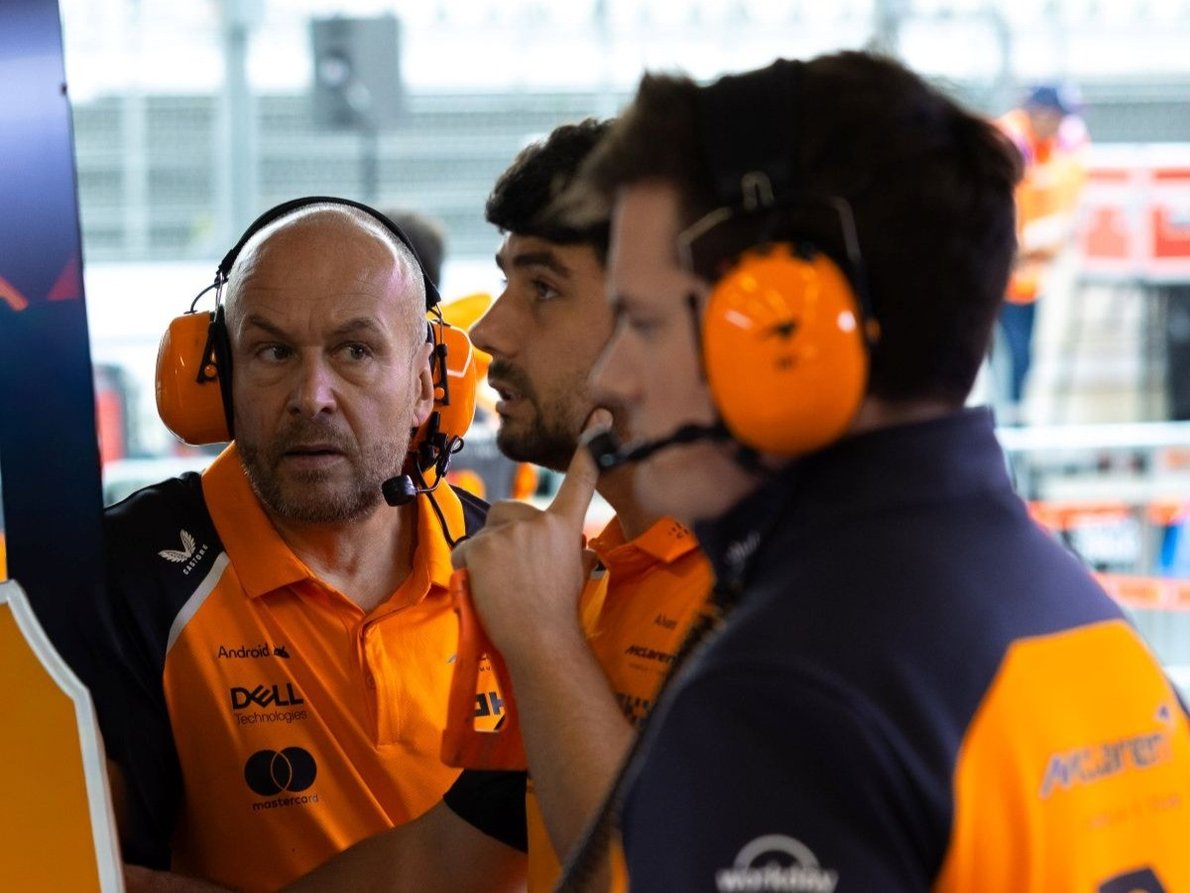  és  - Nem áll le a McLaren - érkezik az új fejlesztés a Holland Nagydíjra