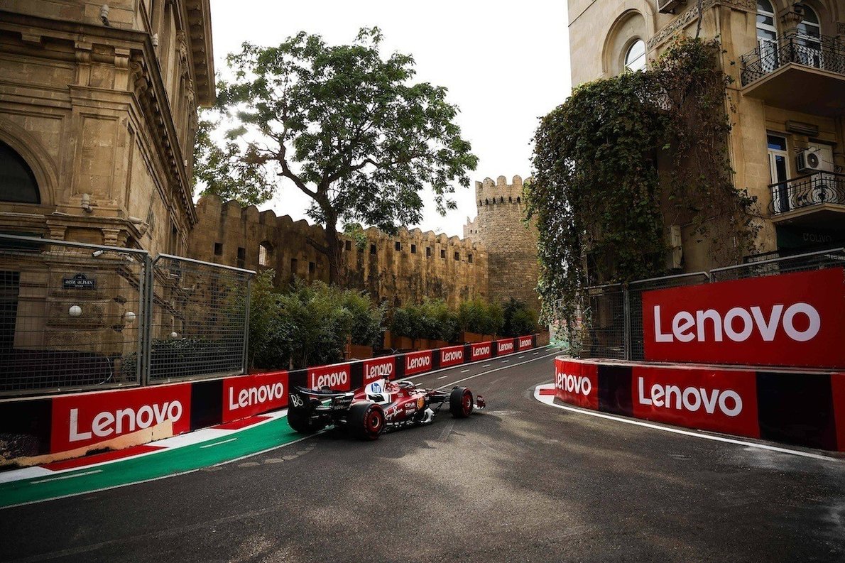  és  - Leclerc drámai köre Hamiltont is hazaküldte az időmérőn