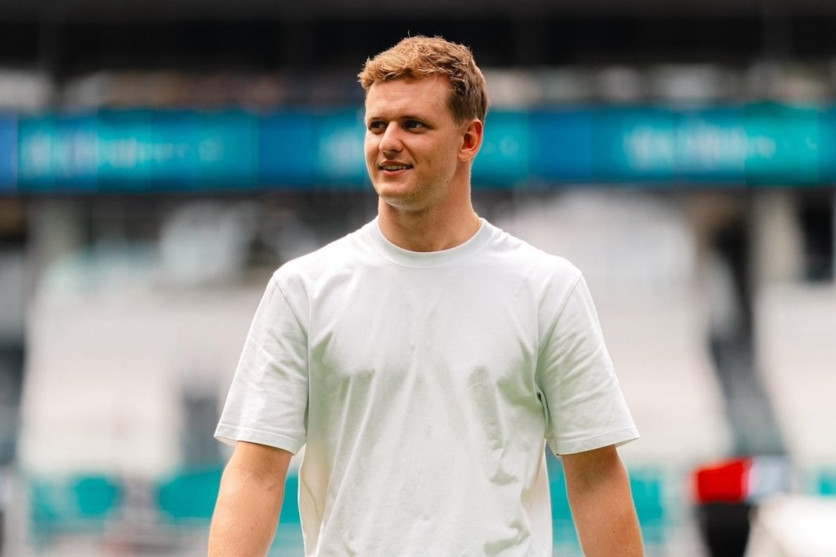 - Hivatalos: eldőlt, hol folytatja pályafutását 2026-ban Mick Schumcaher