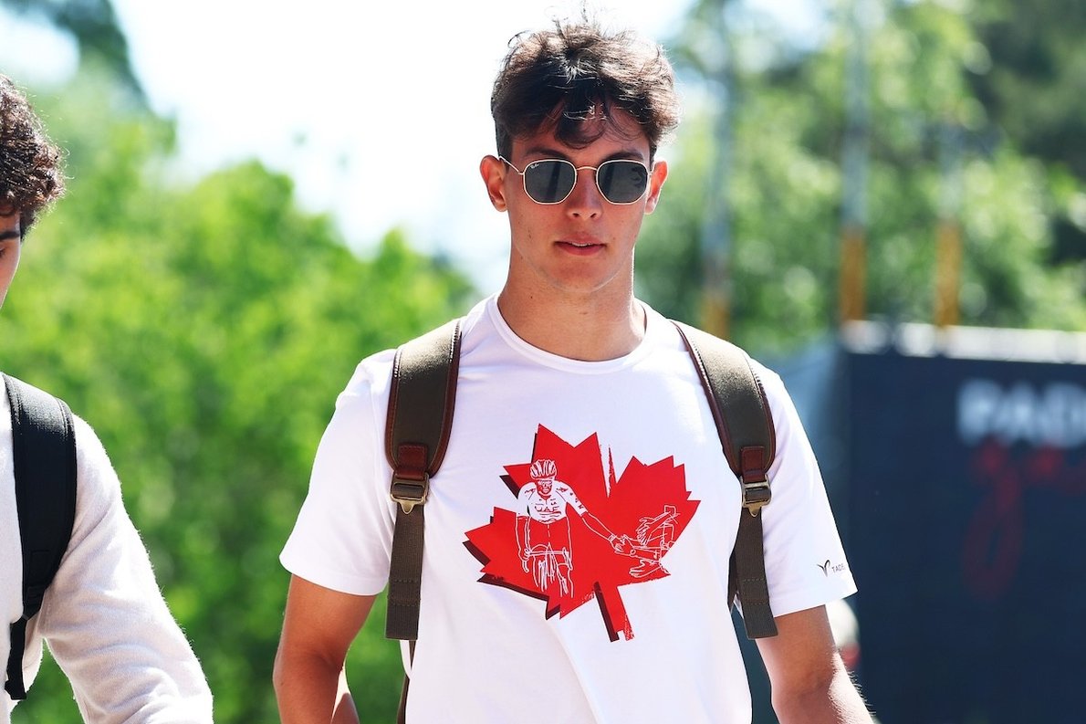  és  - A Haas újonca szerint változtatni kell a bakui versenyen