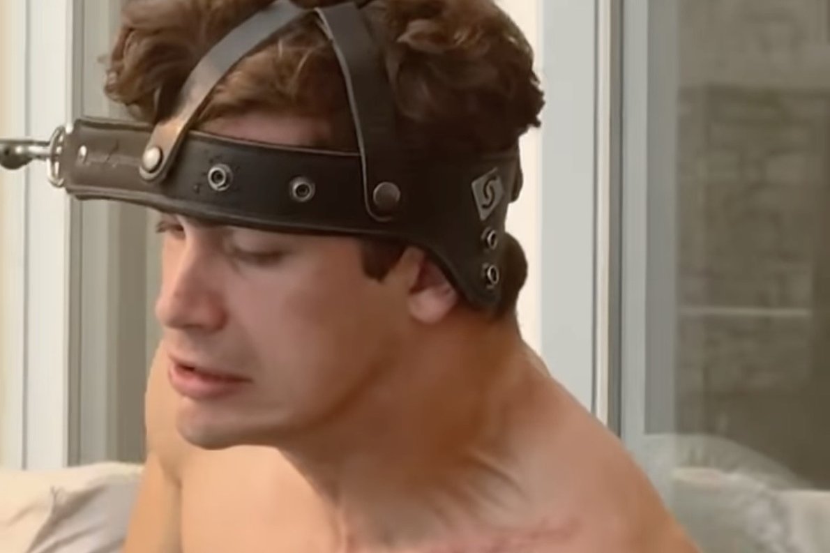  - Colapinto nem lazsál a szünetben – brutális nyakedzéssel készül a folytatásra (videó)