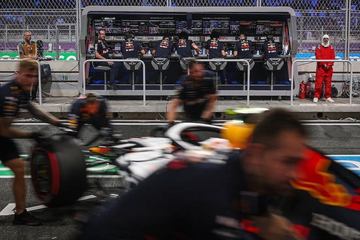 Eldőlt a Red Bull egyik pilótájának sorsa