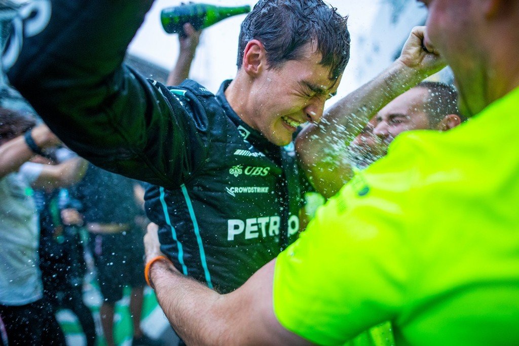  - Russell: készen állok a bajnoki címre!