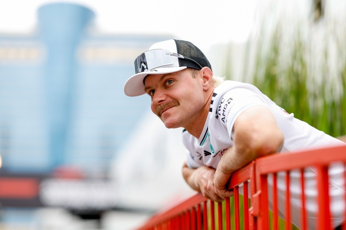  - Az igazság Bottas sejtelmes cadillaces videója mögött