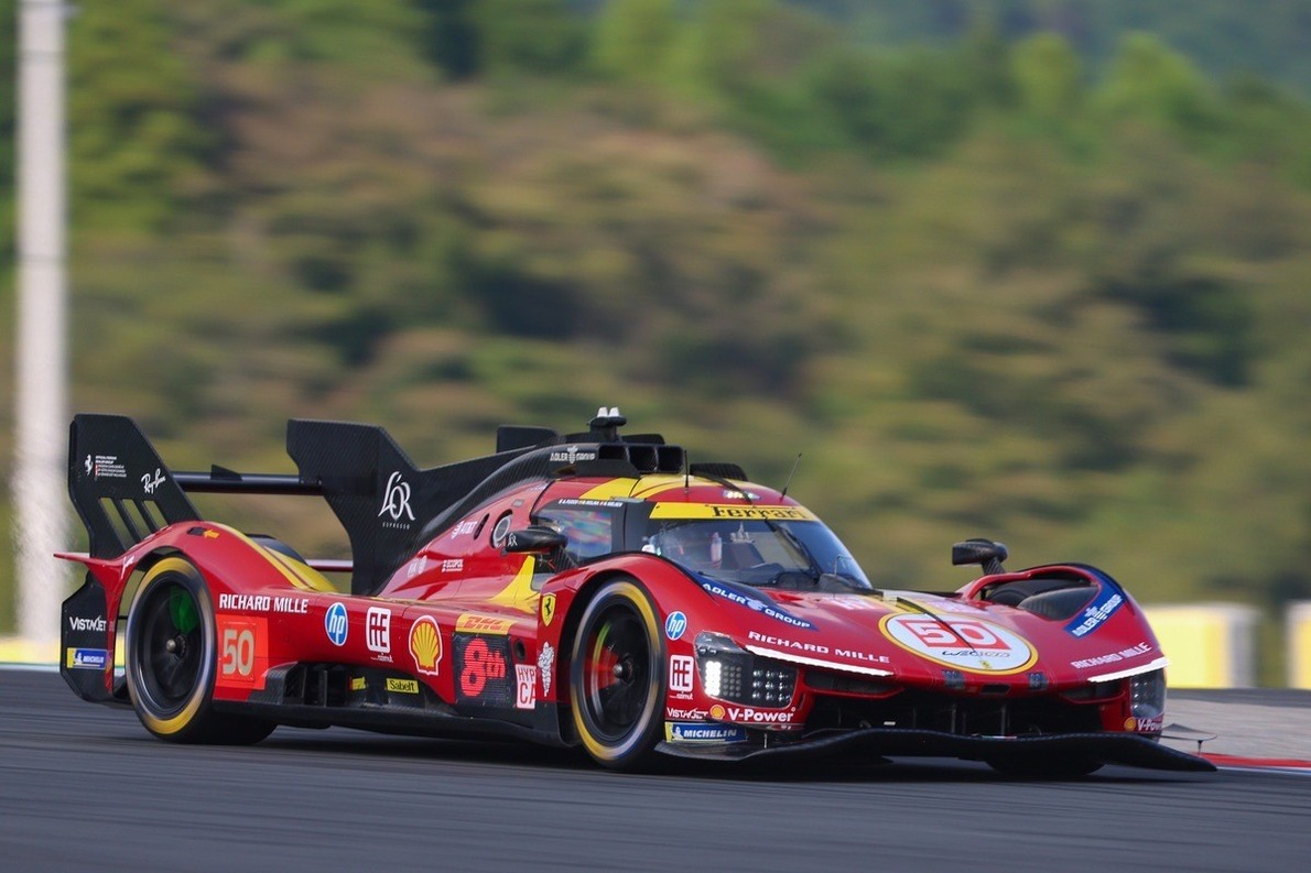 WEC-pilótát ültet be az autójába a Ferrari a mexikói hétvégén