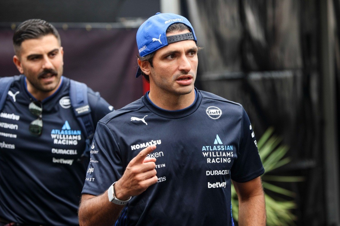  - Sainz: Katar kivételével minden hátralévő futamon a pontszerzés a cél!