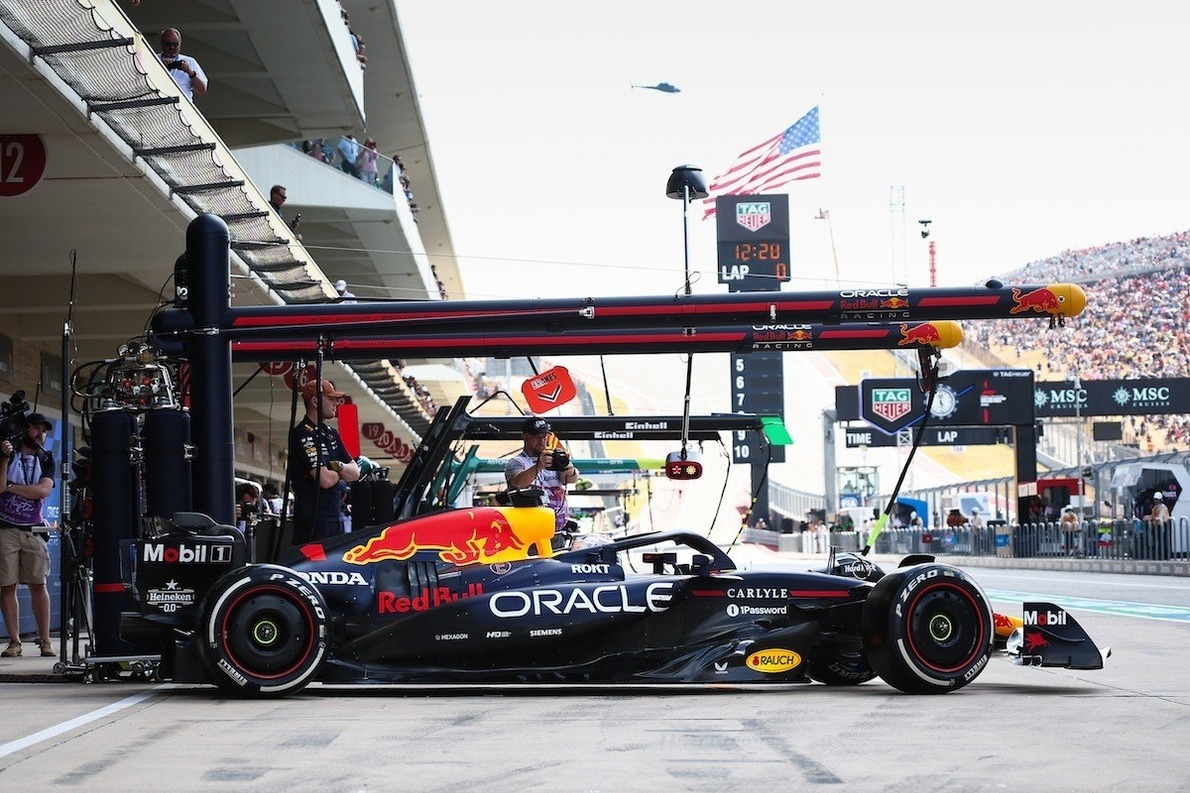  és  - A Red Bull újabb fejlesztéseket ígér Verstappen autójához!