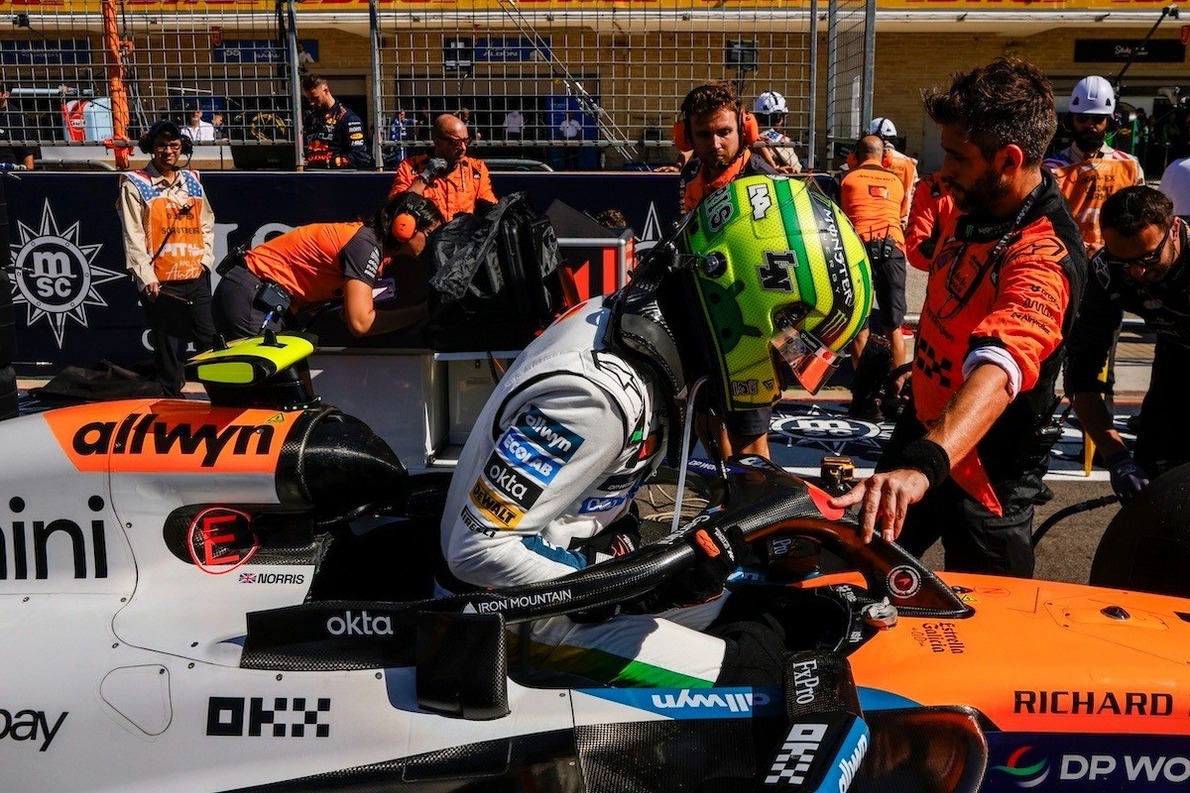  és  - "Sok szerencsét legközelebb" - így trollkodott a McLaren a Red Bullal a rajtpozíciós jelölés miatt