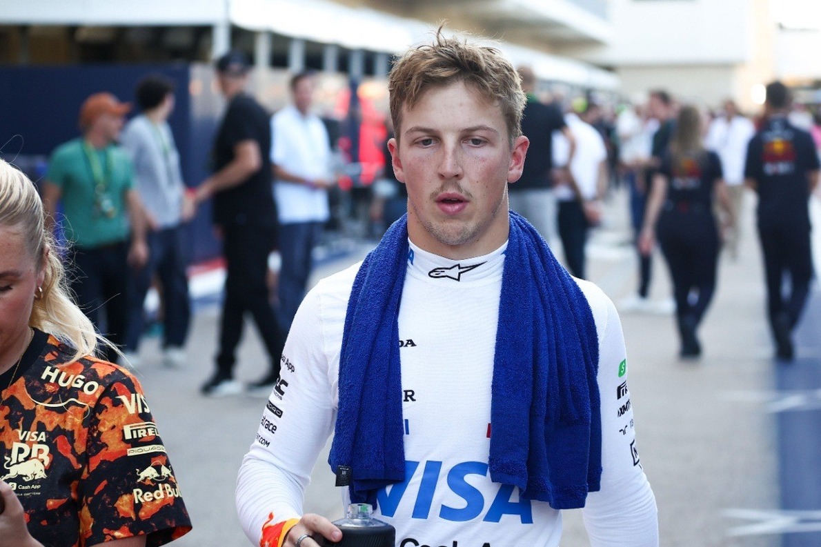  és  - Lawson szerint a Red Bull különleges nyomása formálta versenyzővé