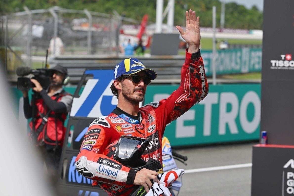  és  - MotoGP-pilóták intéztek éles bírálatot a Moto3-as szervezők felé: "Megérdemelnénk, hogy tudjuk, mi történik"