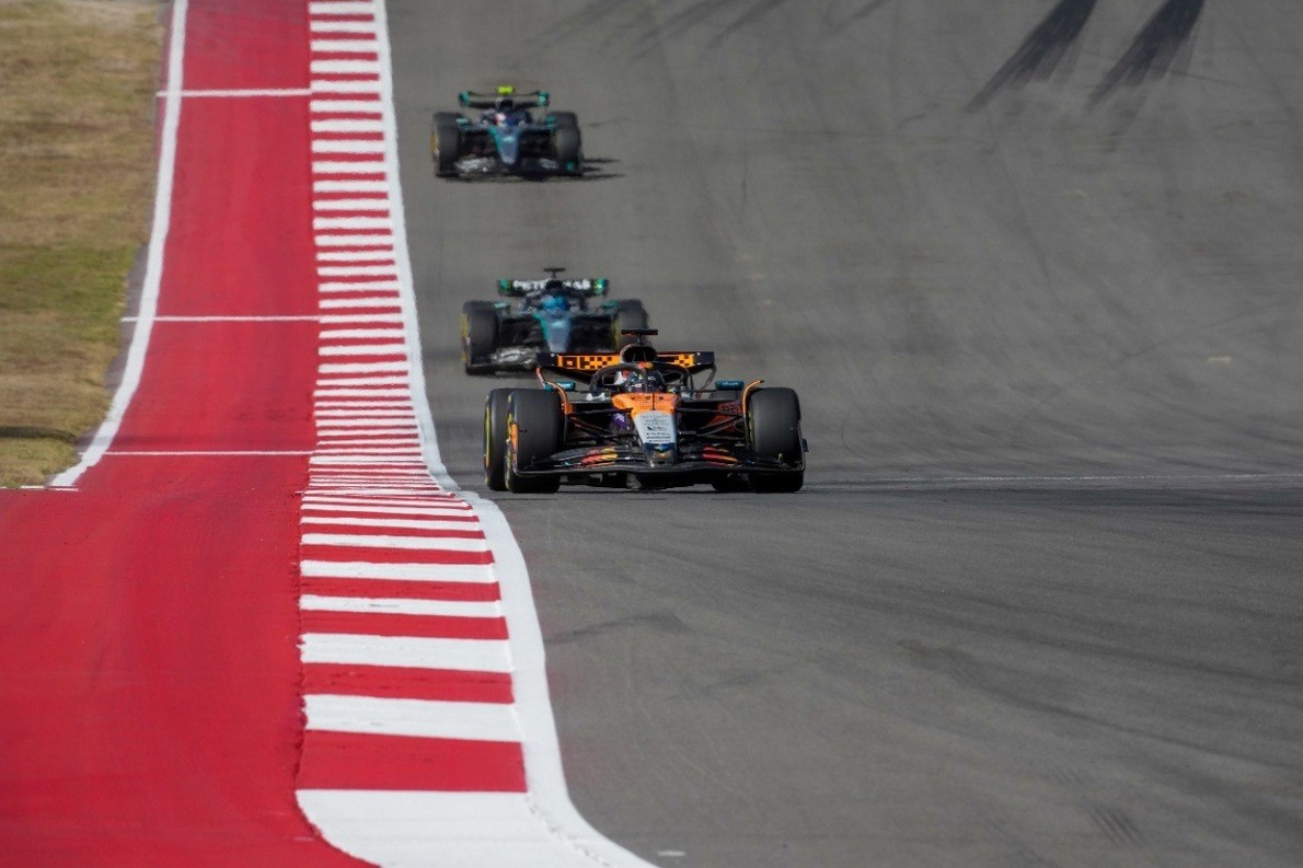 Megvan, melyik két csapat szeghette meg az F1 szabályait! – sajtóhír