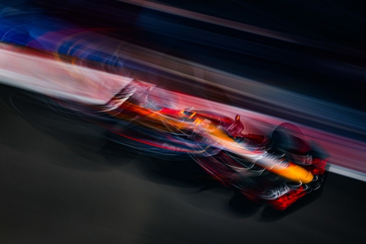  és  - A „gumisuttogó” Max Verstappen elképesztő etapja Mexikóban