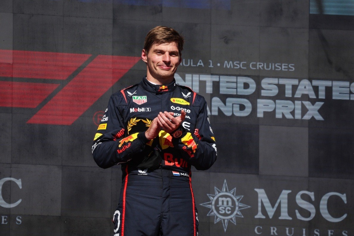  - Mekies: Verstappen a versenypályán kívül még lenyűgözőbb