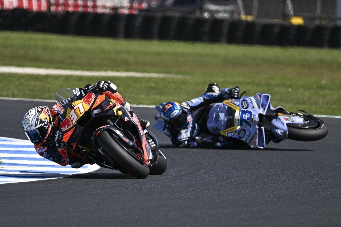  és  - Maláj Nagydíj: Acostáé lett a kaotikus edzés, a nagy nevek közül sokan a Q1-be kényszerültek