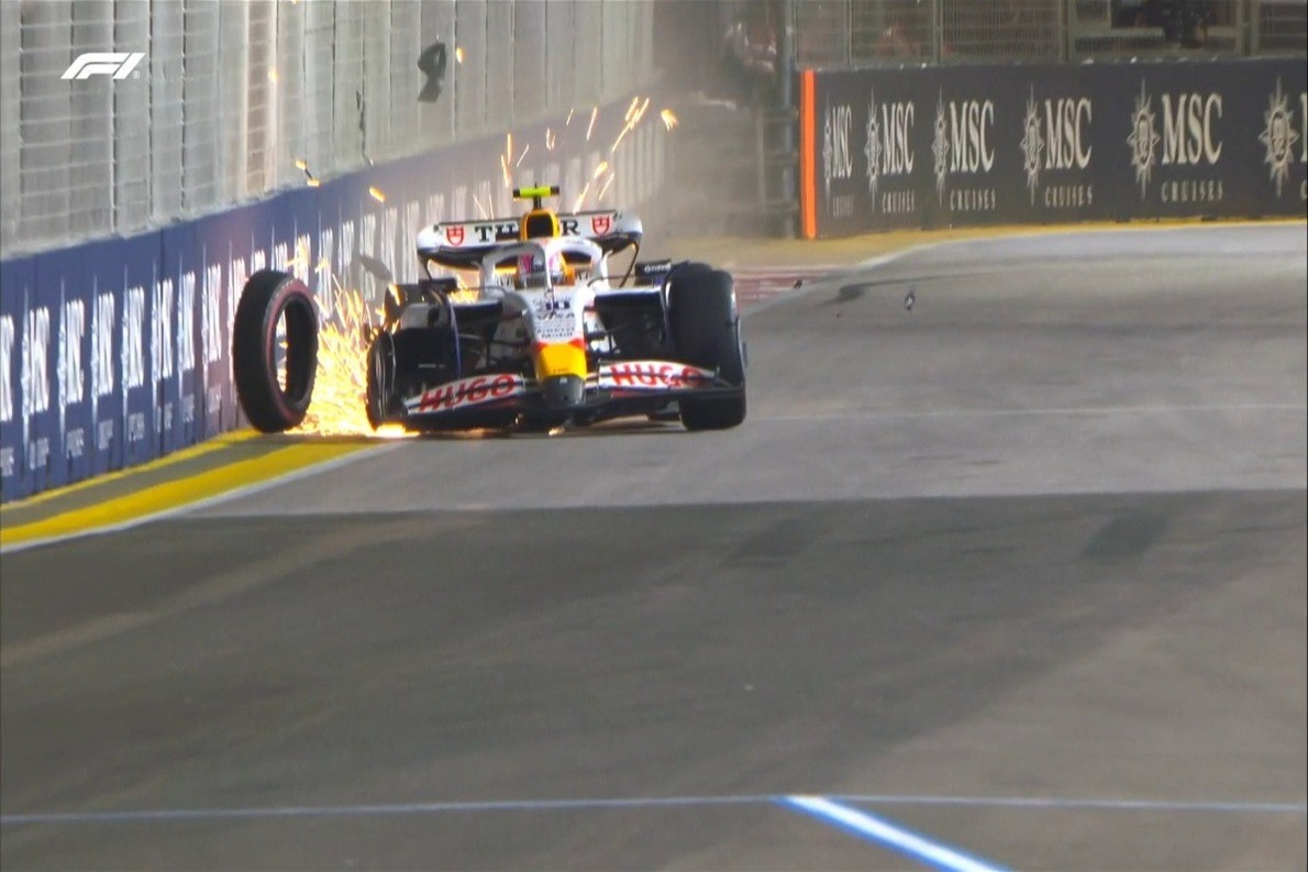  - Videó: Újabb falazás Szingapúrban, piros zászló!