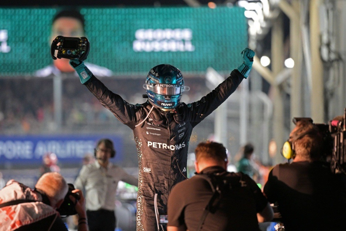  és  - Ezért késlekedik Russell új szerződése a Mercedesnél