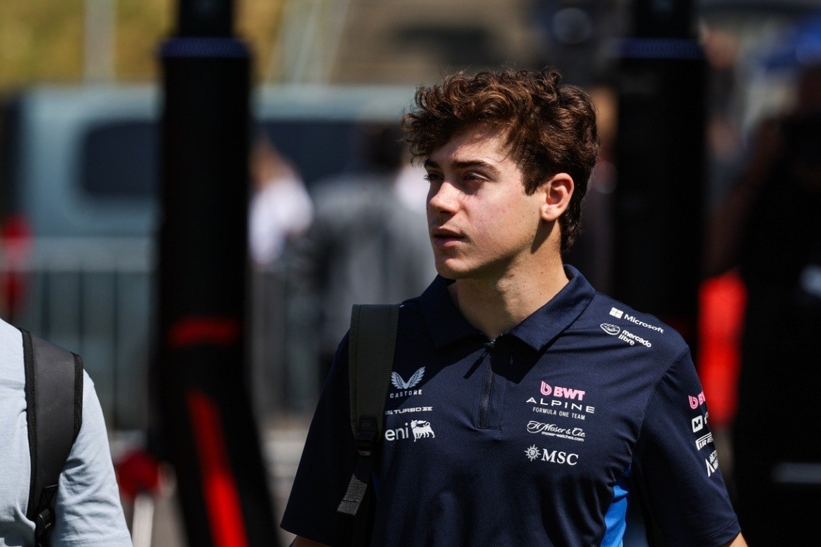  és  - Briatore elmagyarázta, miért tartja meg az Alpine Franco Colapintót