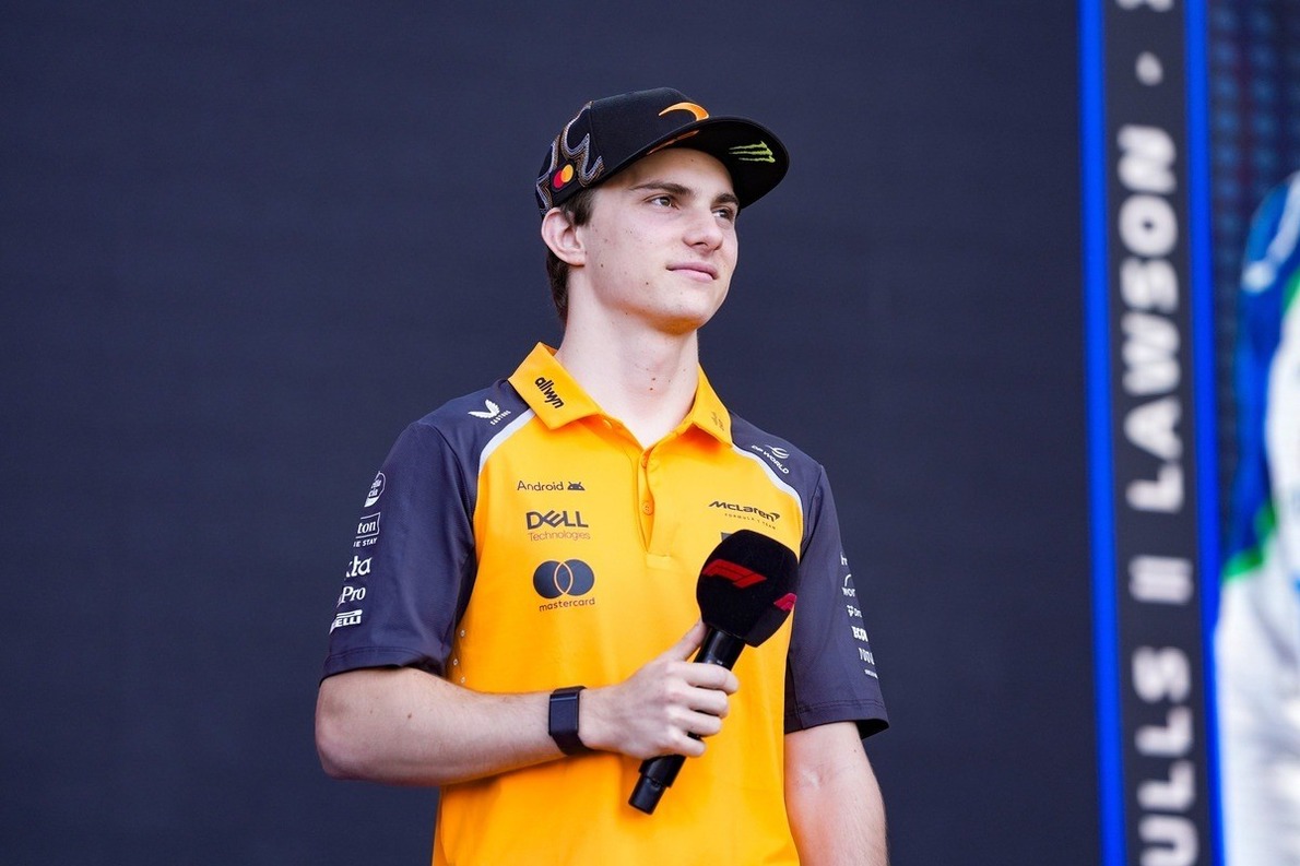  - „Piastri helyében én kiállnék magamért”, mondja idősebb Verstappen