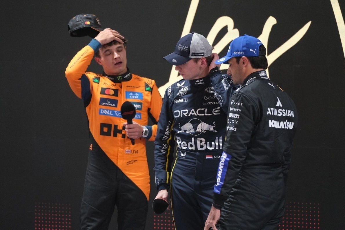  és  - Verstappen Norrisról: "Annyira aggódott a tükrök miatt, hogy elfelejtett fékezni"