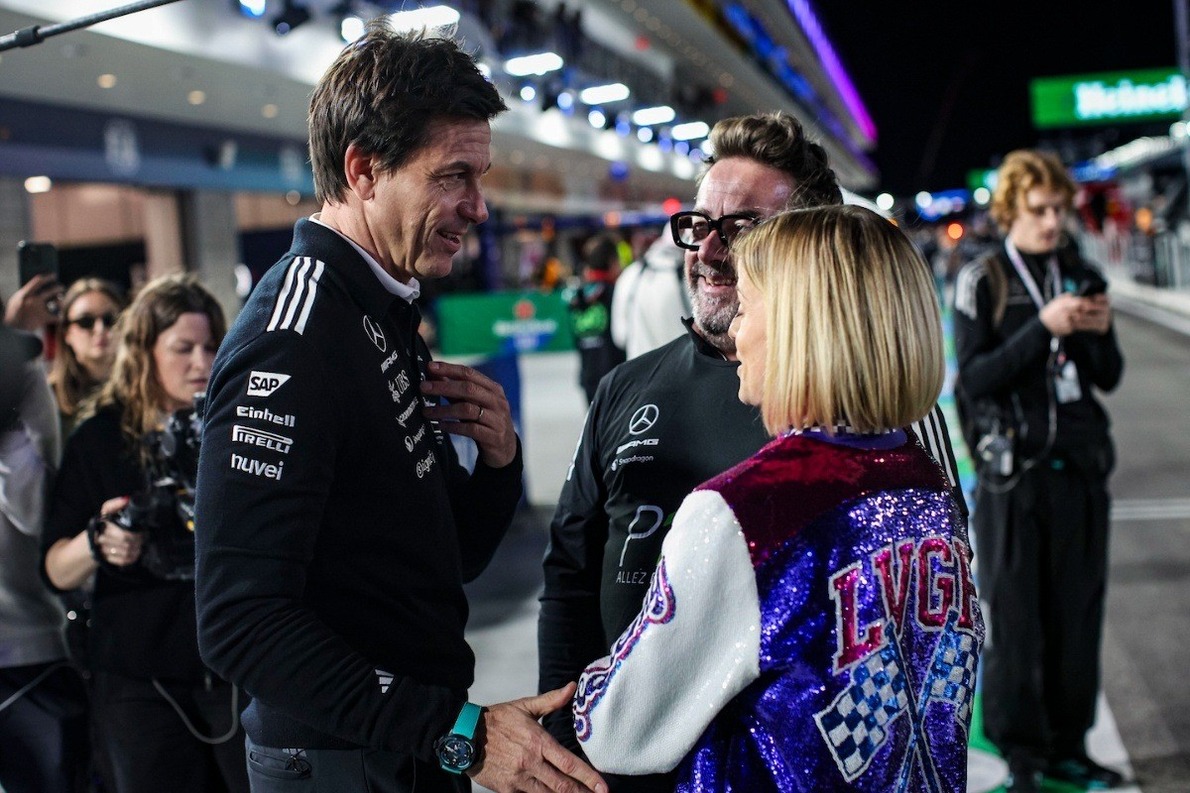  - A Mercedes magyarázatot vár az FIA-tól Antonelli furcsa rajtbüntetése után