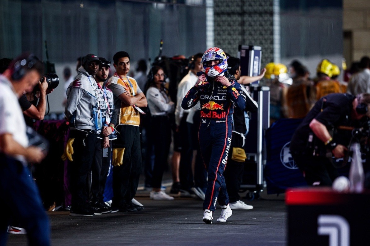  és  - Verstappen szerint túlélőüzemmód vár rá Katarban, nagyon küzd az RB21 egyensúlyával