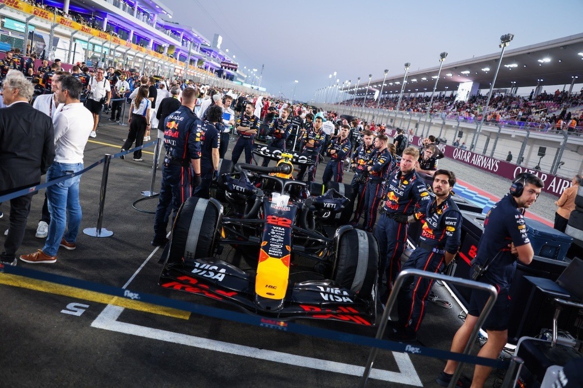 ÉLŐ F1-ES KÖZVETÍTÉS: Katari Nagydíj - Futam (LIVE)