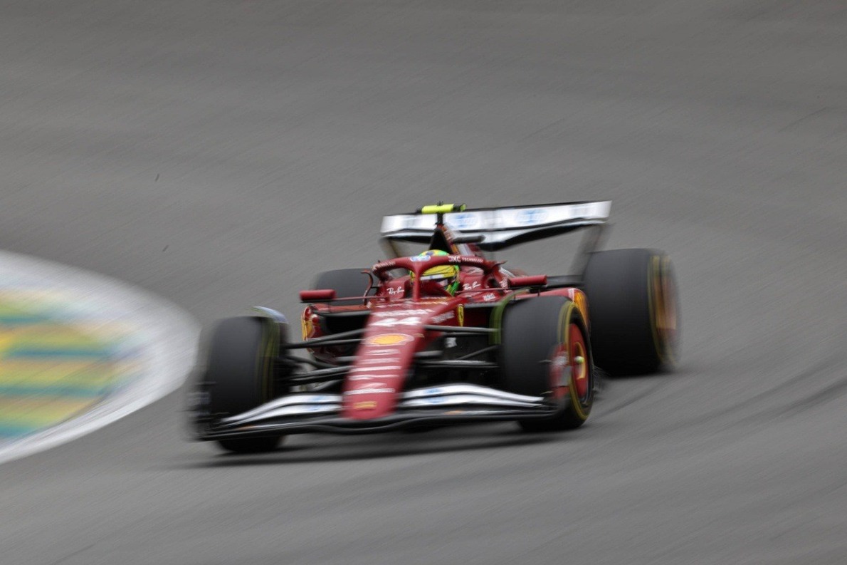  és  - Kiderült, mennyire sérült meg Lewis Hamilton autója a Brazil Nagydíjon