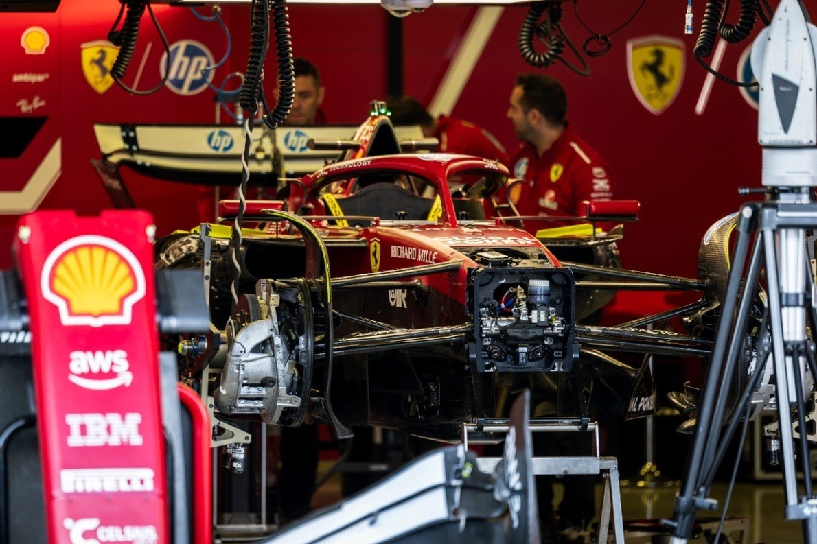  és  - A Ferrari is előállhat egy trükkös fejlesztéssel a 2026-os szezonra