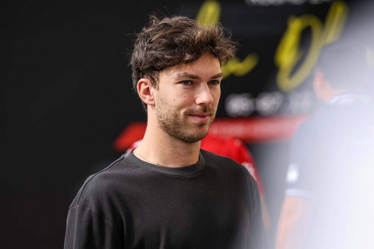 és - Gasly szerint példamutató hozzáállással küzdötte végig az Alpine a nehéz szezont