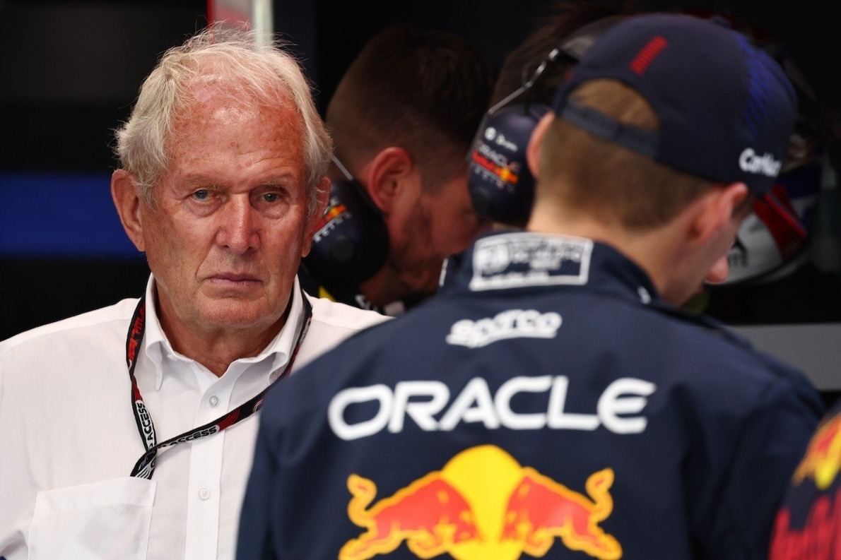  és  - Megszólalt a távozása után Helmut Marko, majd rögtön kiosztotta a sajtót