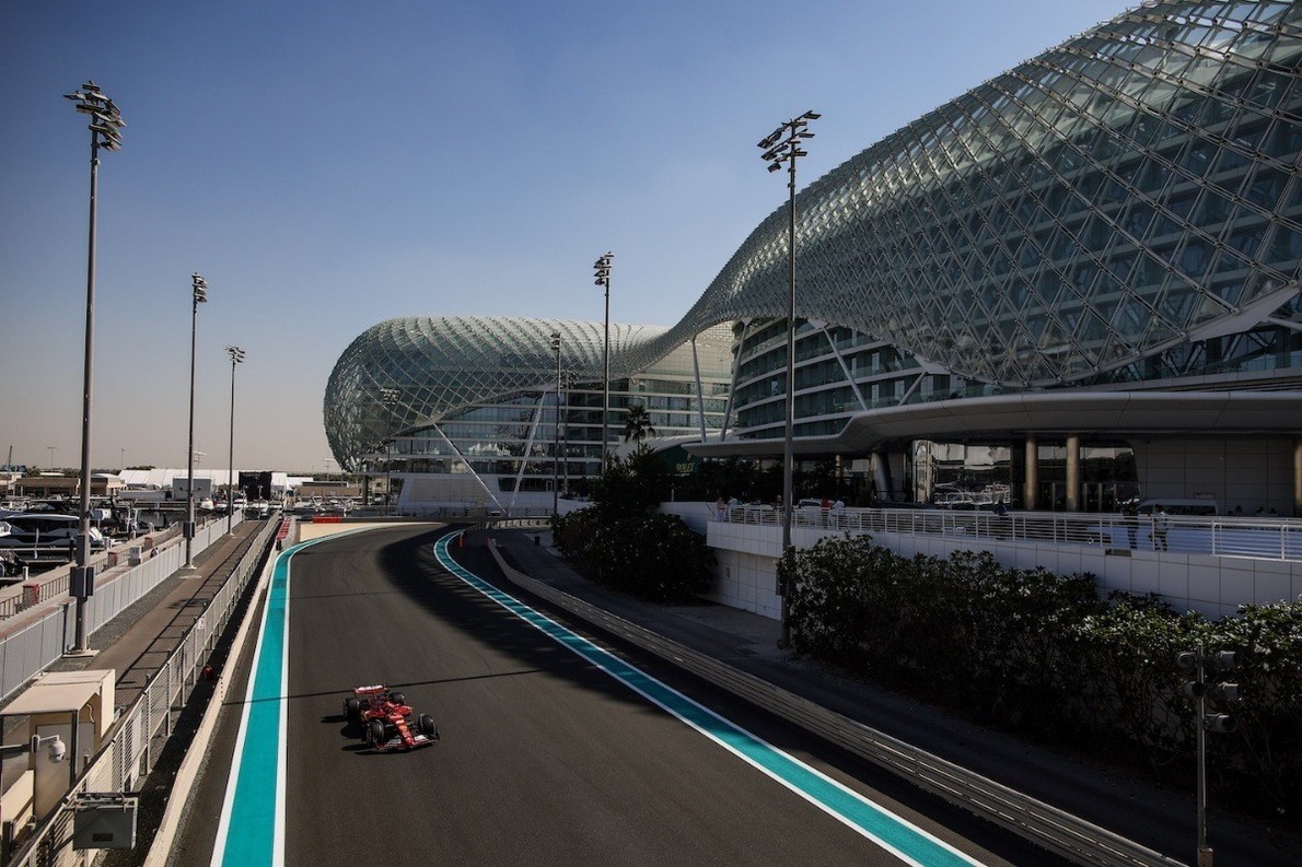 és - Íme, a 2025-ös Abu-dzabi Nagydíj részletes menetrendje - jön a mindent eldöntő futam!