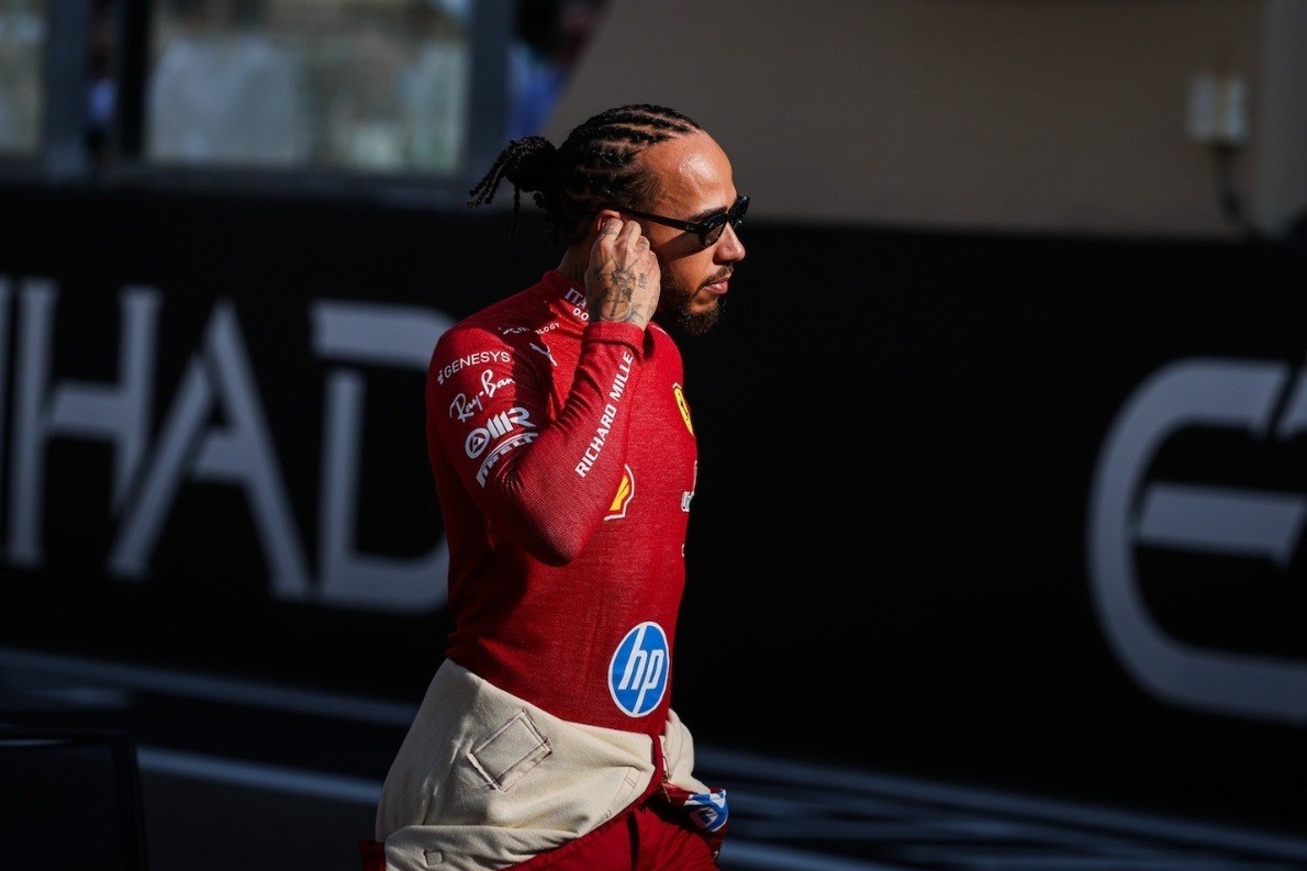  és  - Hamilton: "Eltűnök a világ szeme elől, idén már senki se fog tudni elérni engem!"