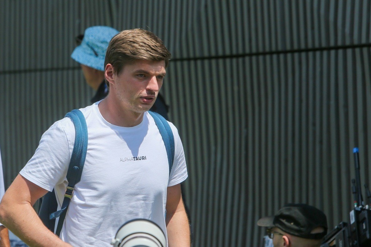  - Verstappen kihagyja a Red Bull felkészülését, inkább családjával tölti az időt
