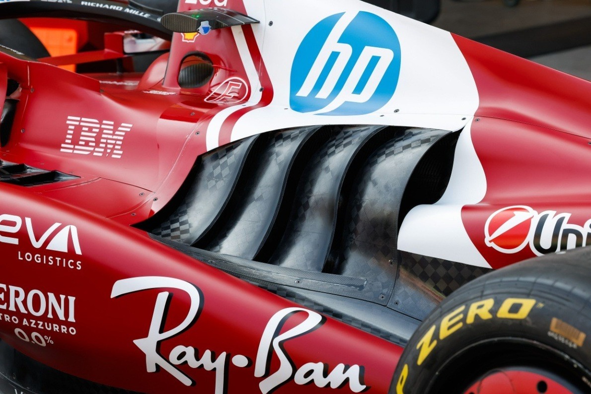 és - Megdöbbentő színváltás a Ferrarinál – ilyen lesz a 2026-os festés?