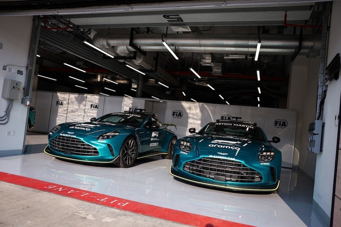 Kiszáll az Aston Martin a biztonsági autós projektből