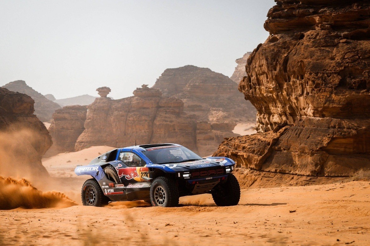 Dakar: hatalmasat fordult a világ a 3. szakaszon, ezúttal a Ford vitte a prímet