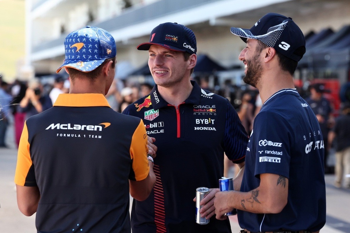  és  - Verstappen elárulta, mivel vette rá Ricciardót a 3-as rajtszám átadására