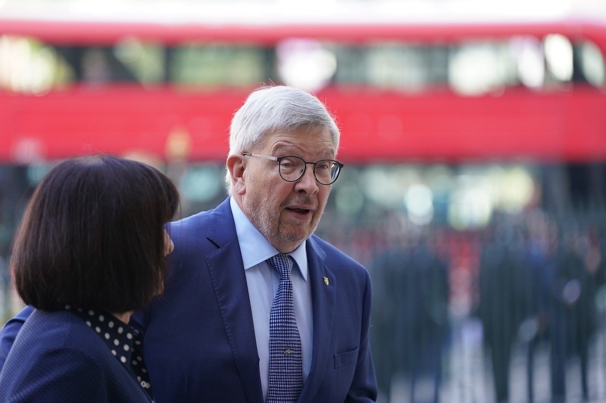 Ross Brawn a motortrükkről: Nincs szó kiskapuról, csak egy okos értelmezést láthatunk