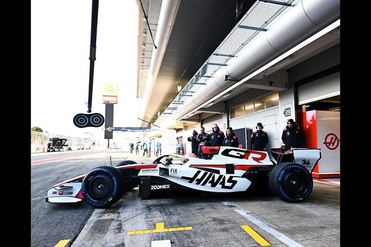  - Ocon a Haas első tesztnapjáról: „A gyenge pontok megértése” a lényeg