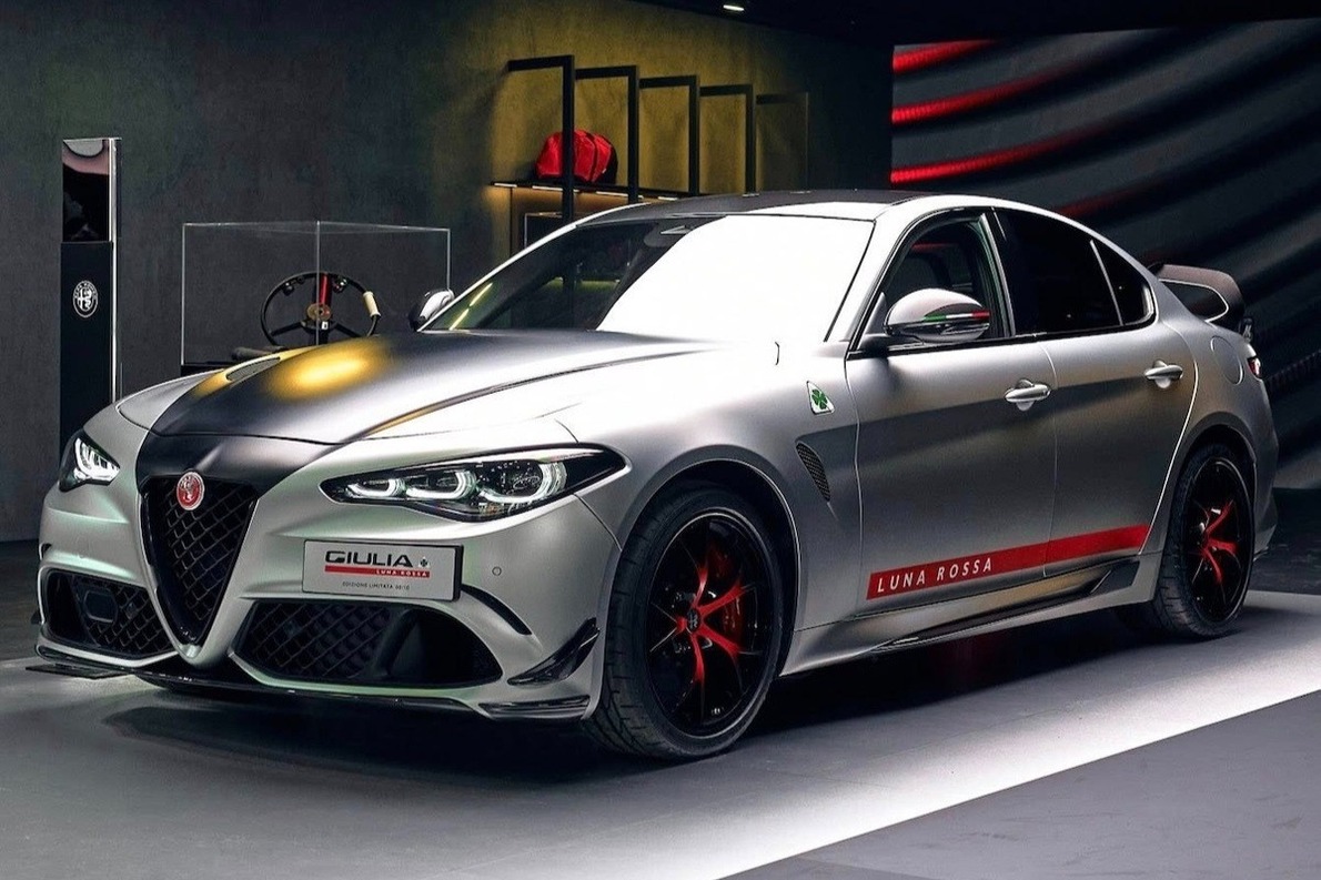 Alfa Romeo Giulia Quadrifoglio Luna Rossa: tíz darabos különkiadás extrém aerodinamikával