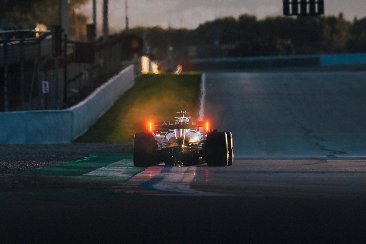  és  - Gasly: Nagyon más az autó, időt igényel majd a megszokása