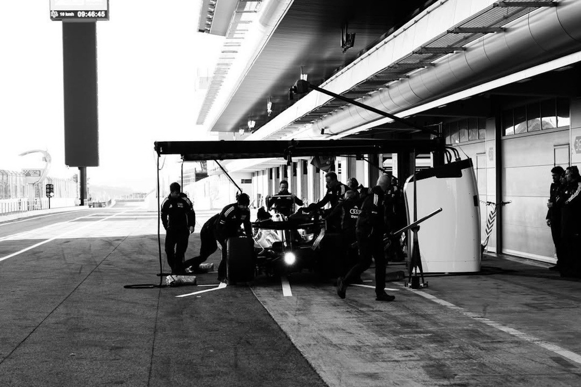  és  - Máris megjelentek az első érdekes elemek az Audi F1-es autóján