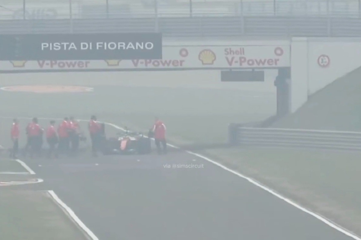  és  - Hamilton alatt máris megállt a Ferrari 2026-os gépe? (videó)