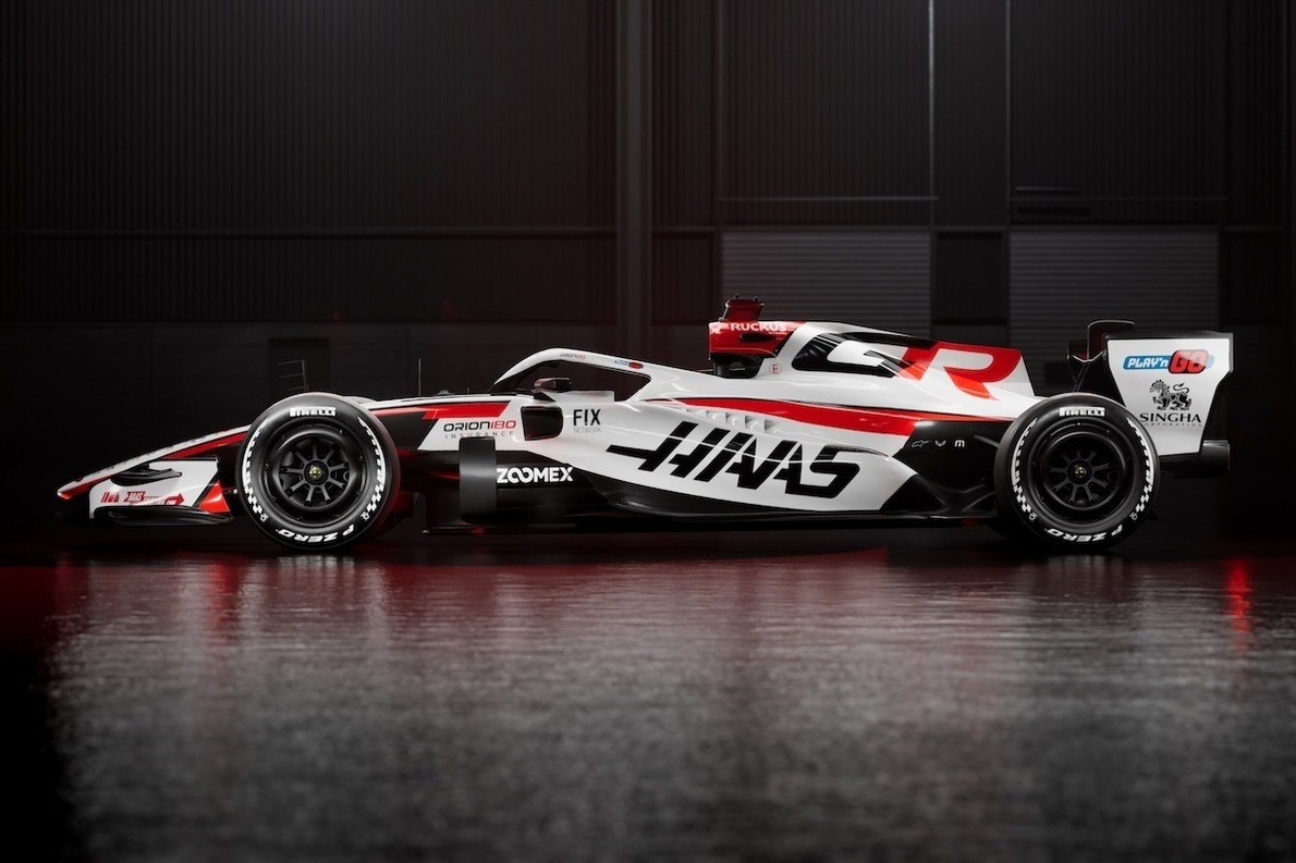  és  - Bemutatkozott a Haas VF-26: új design, Toyota-színek és ismert pilótapáros