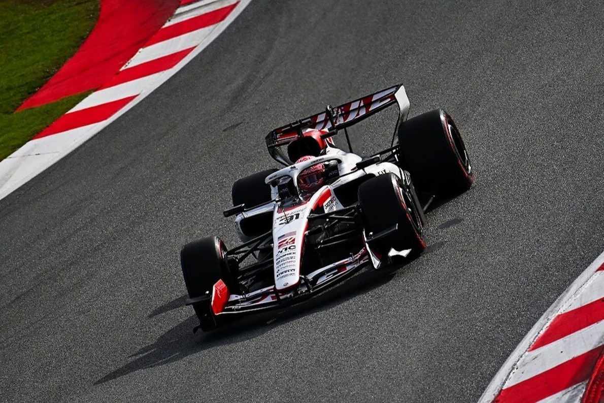 „Ez egyszerűen nevetséges!” – így reagáltak a drukkerek az F1 szigorára