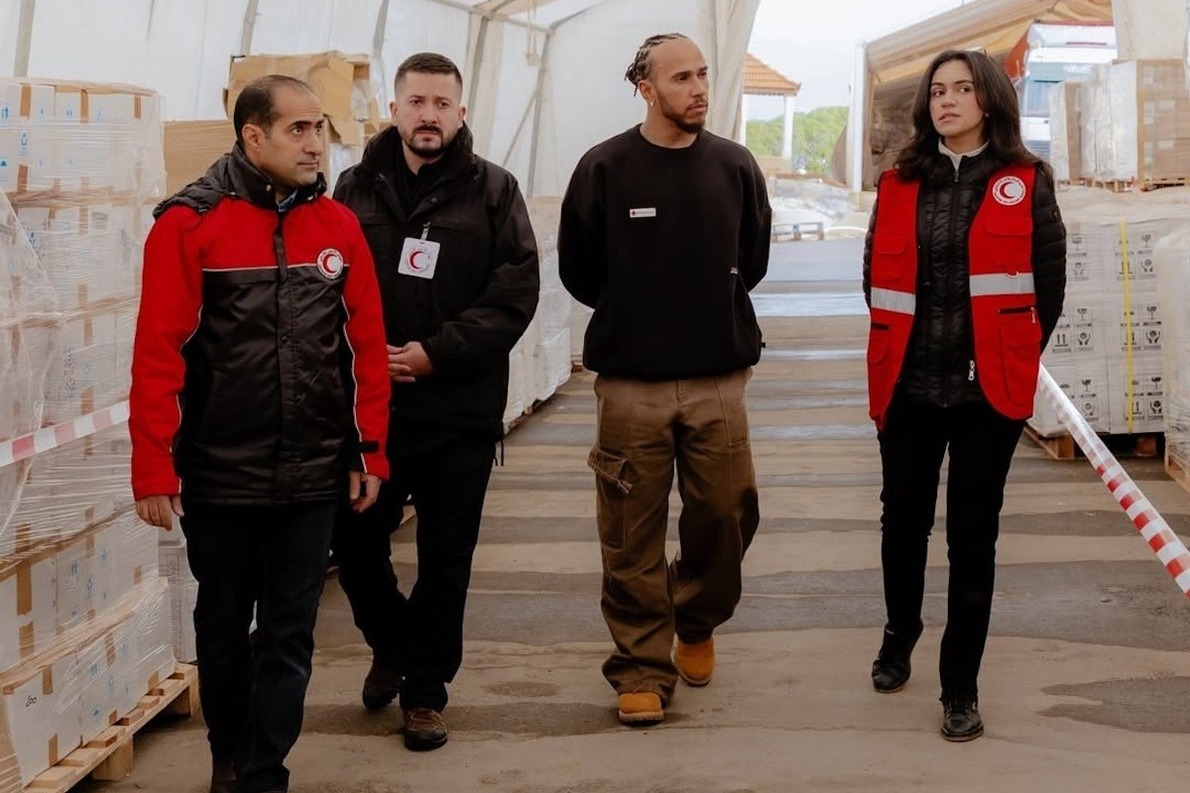  - Hamilton Jordániába látogatott, hogy segítse a gázai övezetnek szánt humanitárius összefogást